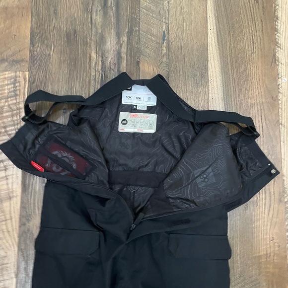 686 Waterproof snowboard ski bibs boy 16 tall - Picture 8 of 12